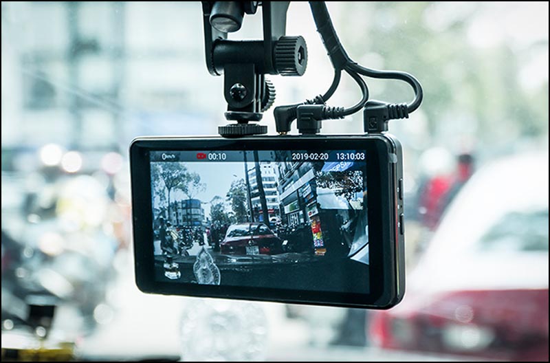 Camera hành trình xe ô to