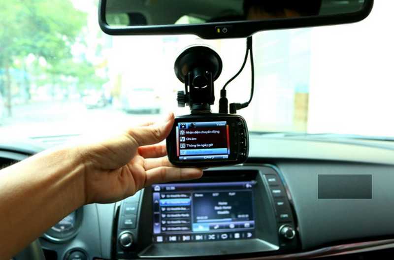 Giá camera hành trình xe ô tô giá rẻ